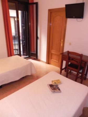 Hostal Ivor Μαδρίτη Εξωτερικό φωτογραφία